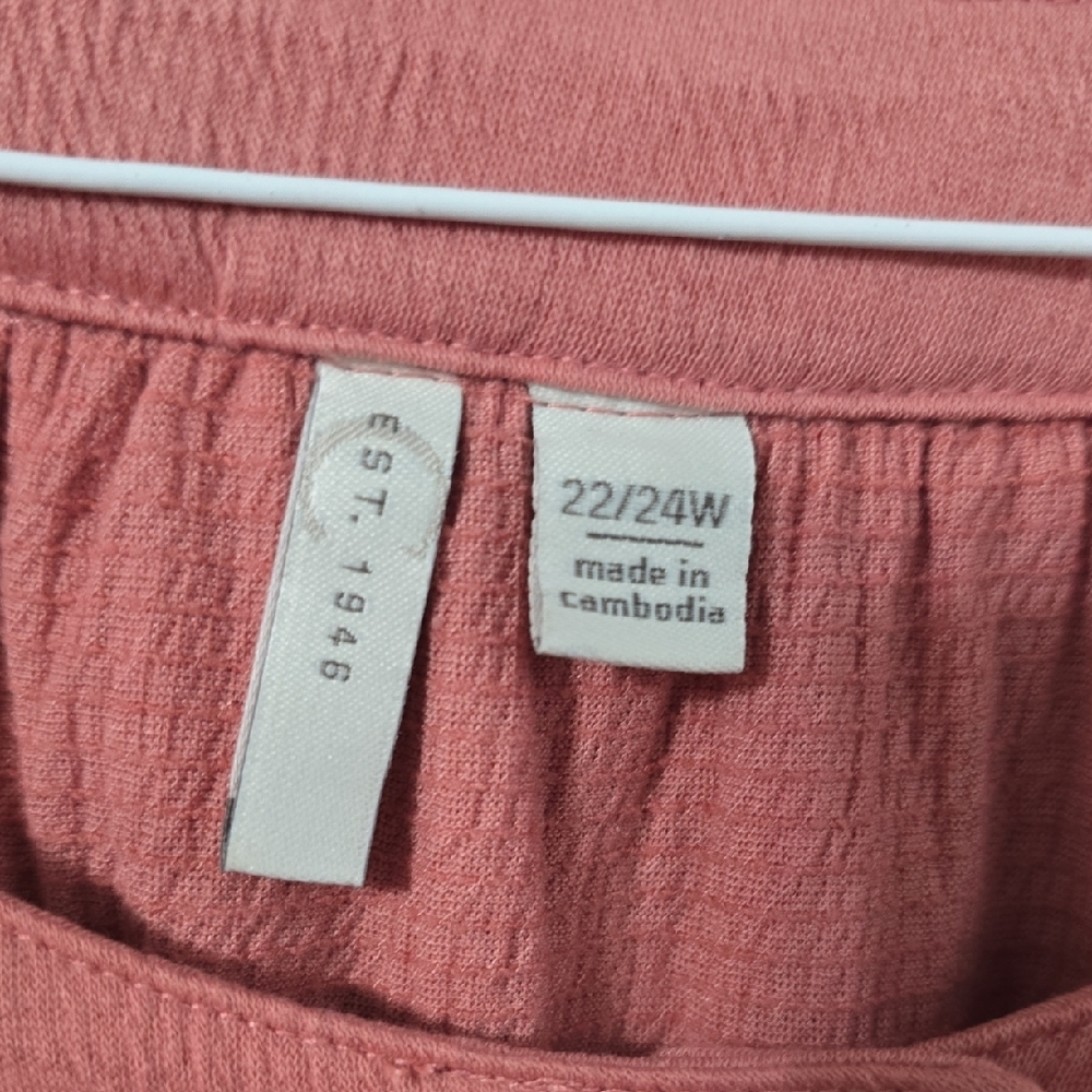 Cato Pink Ruffled Blouse with Buttoned Front - Picture 2 of 3